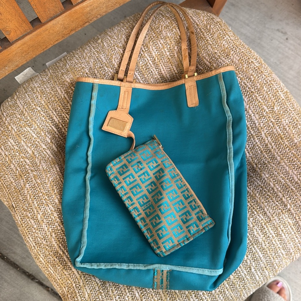 Fendi Zucchino Tote w/ Pouch – Rare Turquoise Monogram w/ COA - Picture 12 of 15